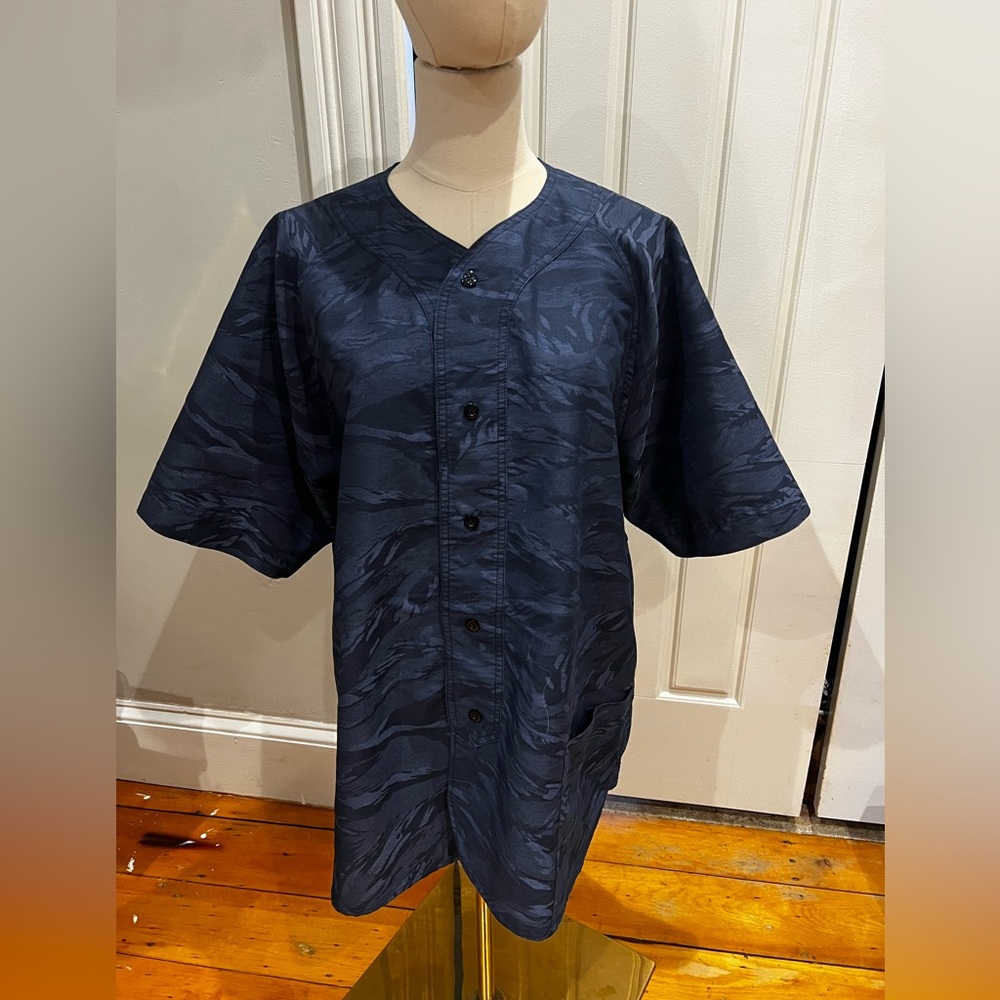Indigo Men's Dark Blue Patterned Shirt